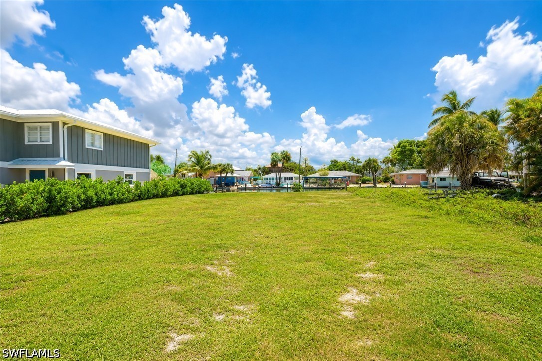 Waterfront Home for Sale in Gulf Bay View, photo 3