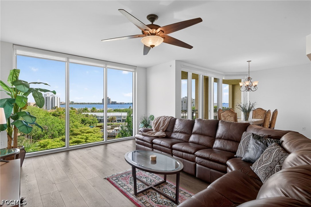 2 Bed Waterfront Home for Sale in North Star Yacht Club, photo 3
