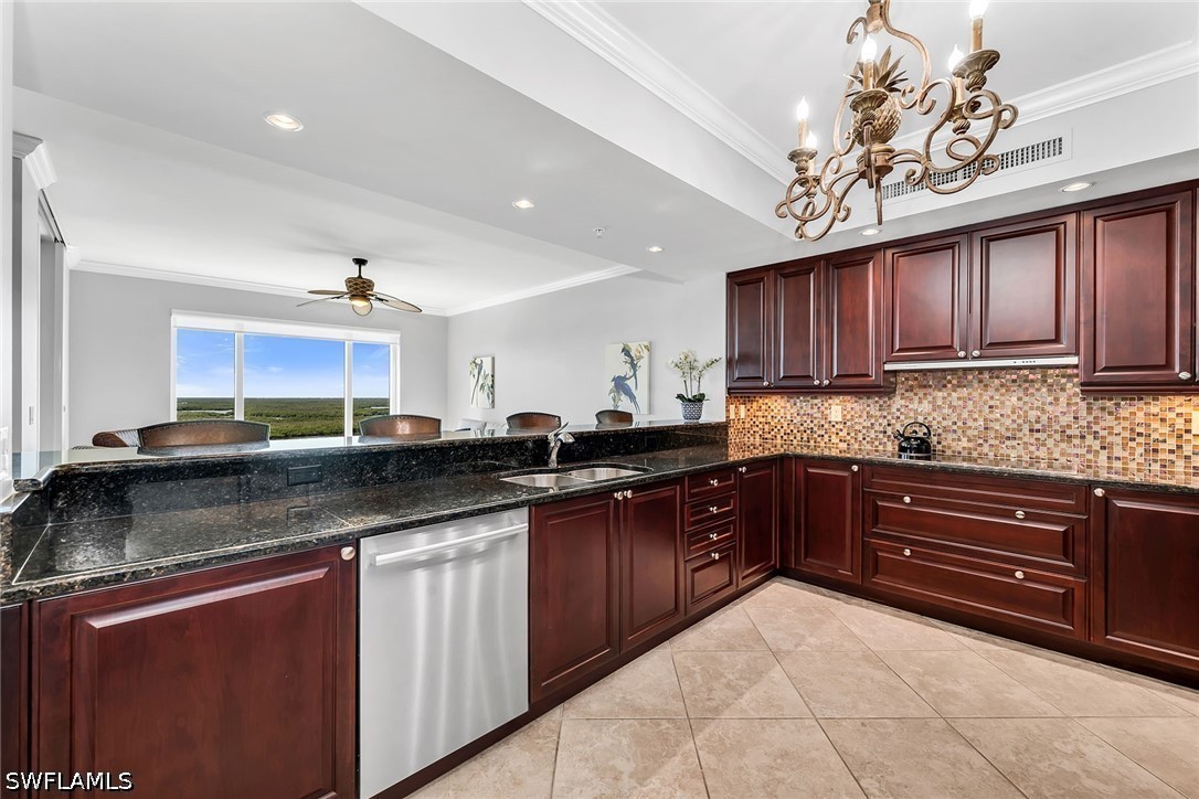 3 Bed Waterfront Home for Sale in Lesina, photo 3