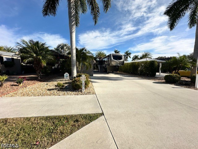 Residential for Sale in Fort Myers, photo 3