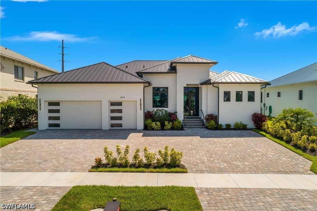 3 Bed Pool Home for Sale in Marco Island, photo 3