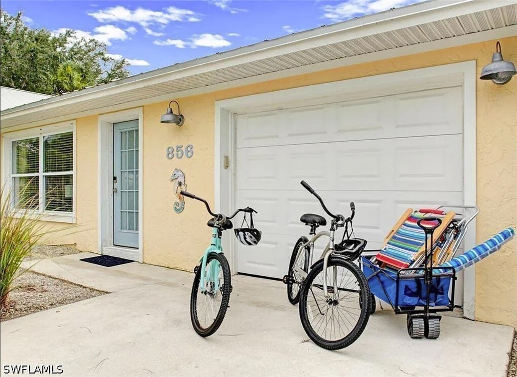 3 Bed Pool Home for Sale in Naples Park, photo 3