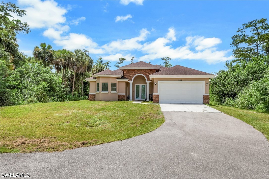 3 Bed SingleFamilyResidence for Sale in Naples, photo 3