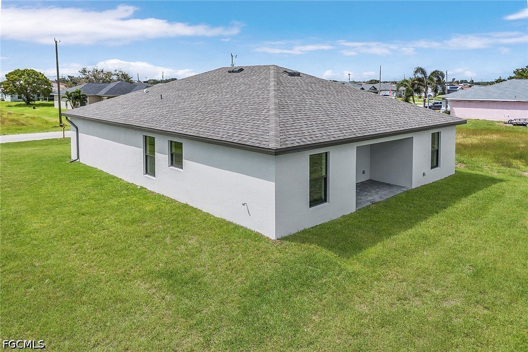 3 Bed SingleFamilyResidence for Sale in Mirror Lakes, photo 3