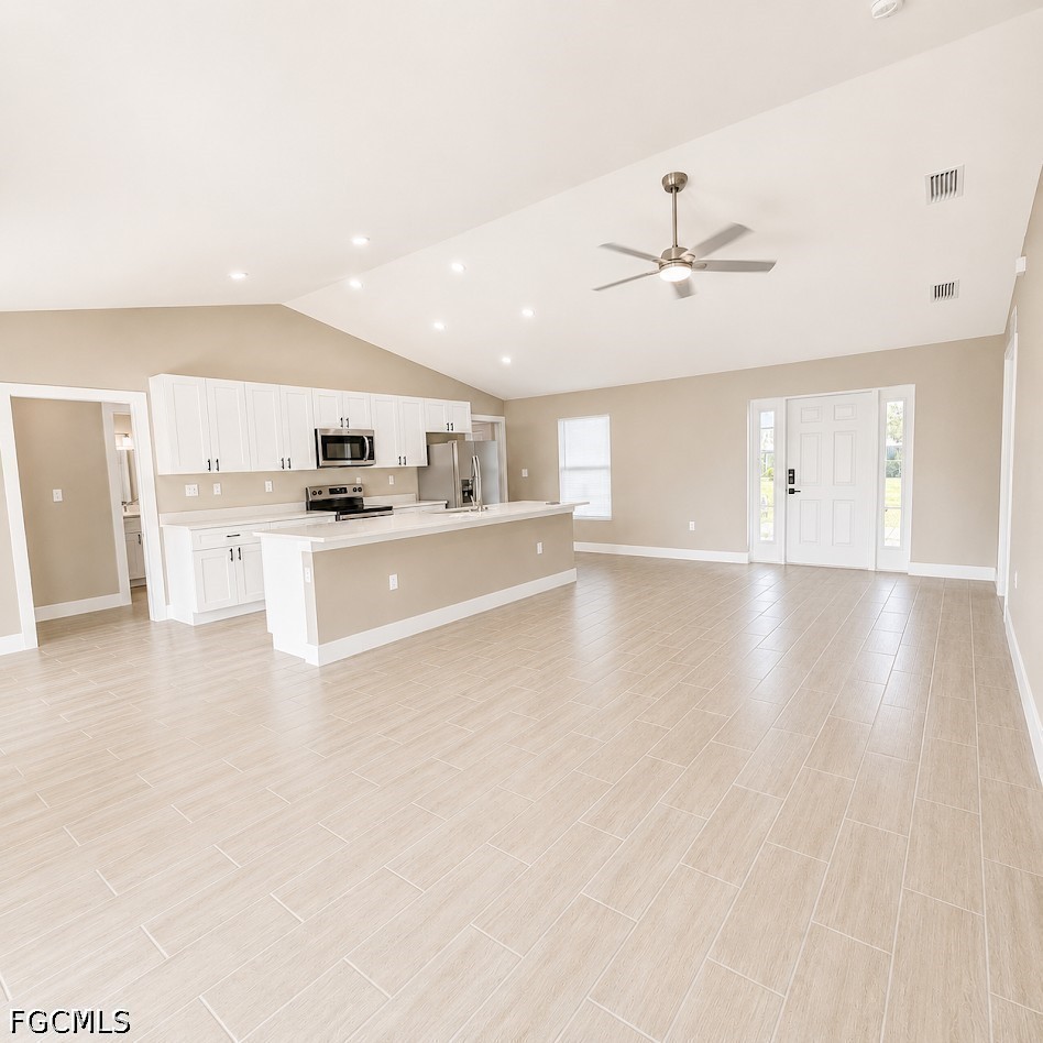 4 Bed Waterfront Home for Sale in Cape Coral, photo 3