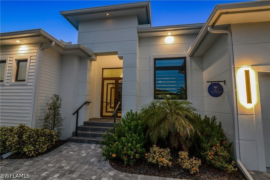 3 Bed Pool Home for Sale in Marco Island, photo 3