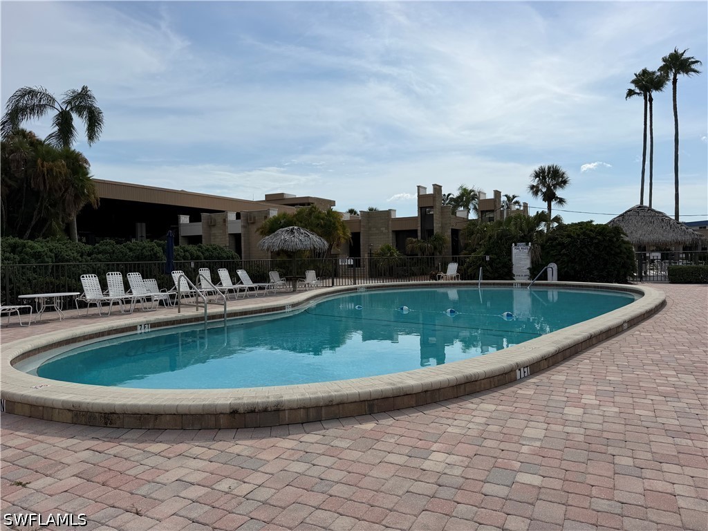 1 Bed Condominium for Sale in Seven Lakes, photo 3
