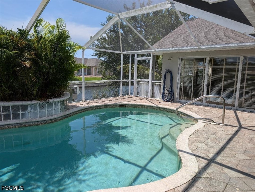 1 Bed Pool Home for Sale in Cape Coral, photo 3