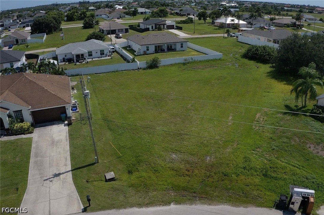 Residential for Sale in Cape Coral, photo 3