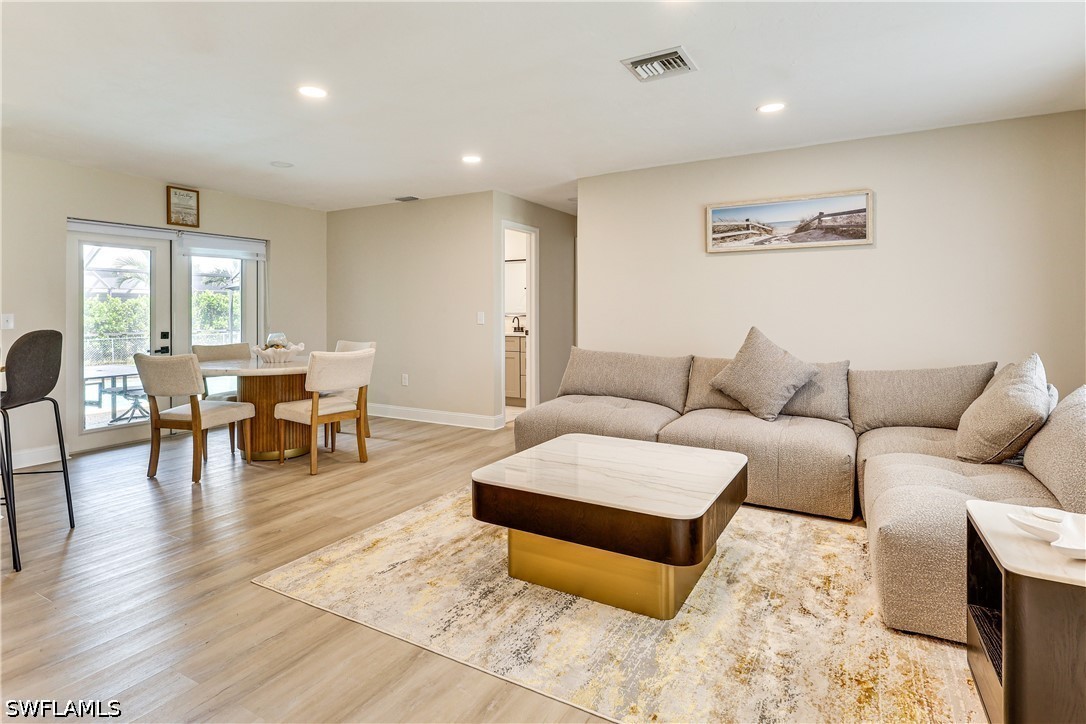3 Bed Pool Home for Sale in Fort Myers, photo 3