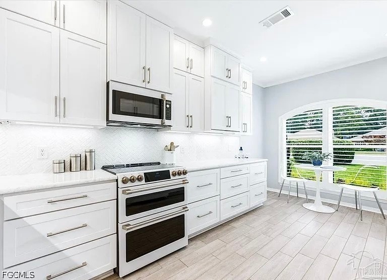 3 Bed SingleFamilyResidence for Sale in Pensacola, photo 3