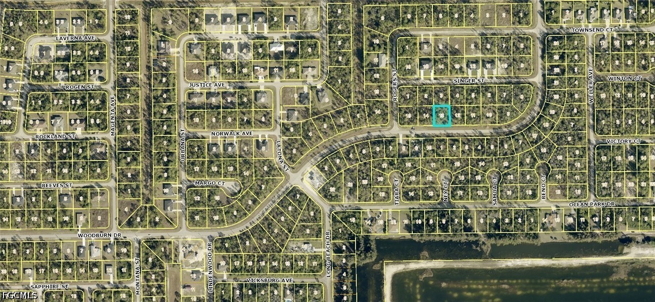 Residential for Sale in Lehigh Acres, photo 3