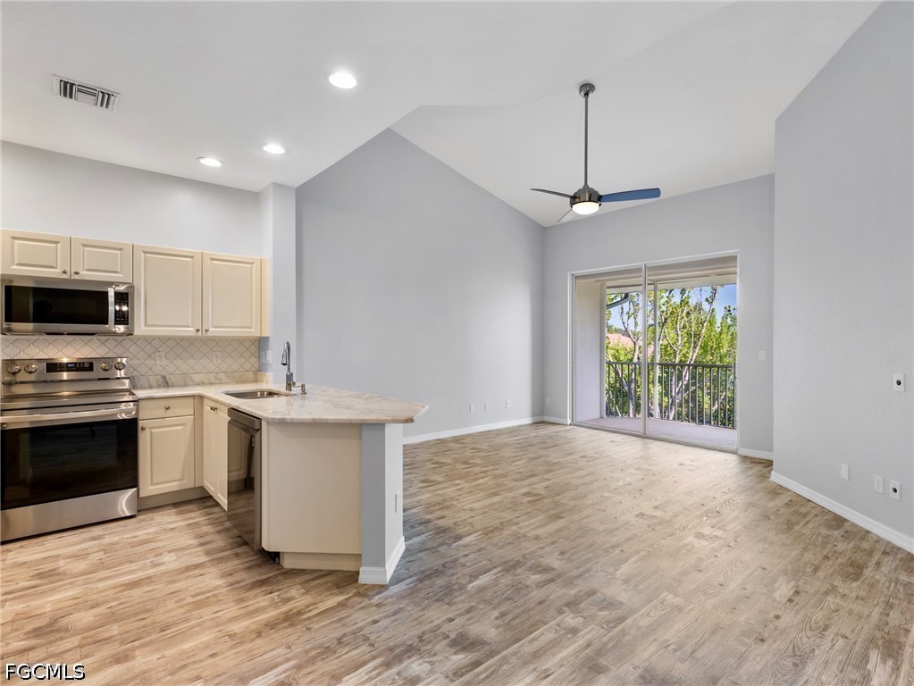 3 Bed Condominium for Sale in Province Park, photo 3