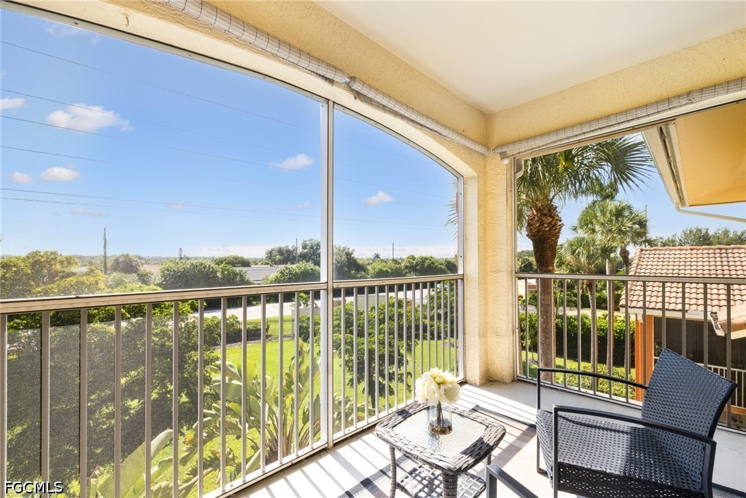 2 Bed Condominium for Sale in Tuscany Gardens, photo 3