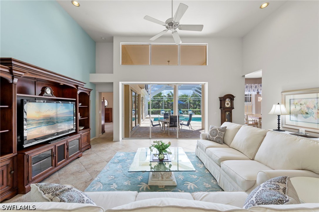 3 Bed Pool Home for Sale in Lake Club, photo 3