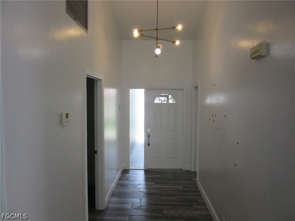 3 Bed SingleFamilyResidence for Sale in Villas Four, photo 3
