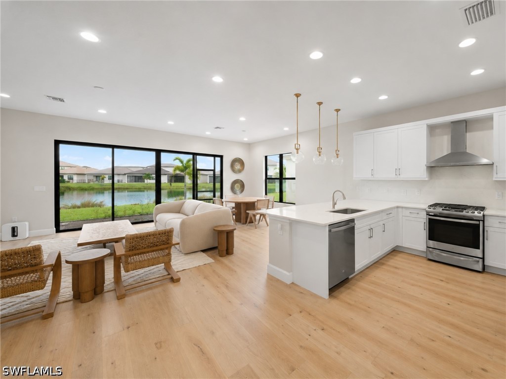 3 Bed Waterfront Home for Sale in Estero, photo 3