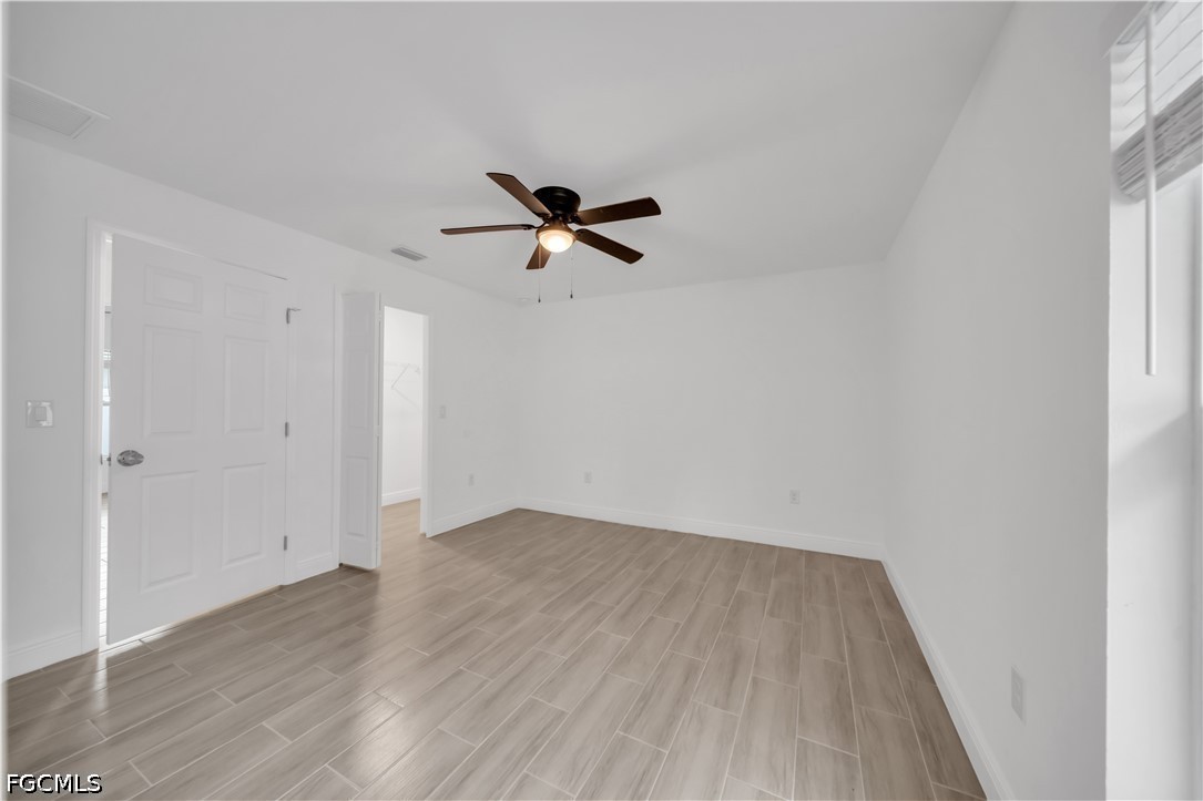 6 Bed Duplex for Sale in Fort Myers, photo 3
