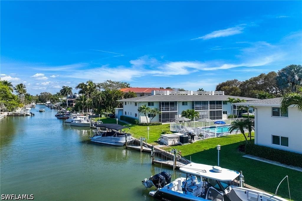 2 Bed Waterfront Home for Sale in Naples, photo 3