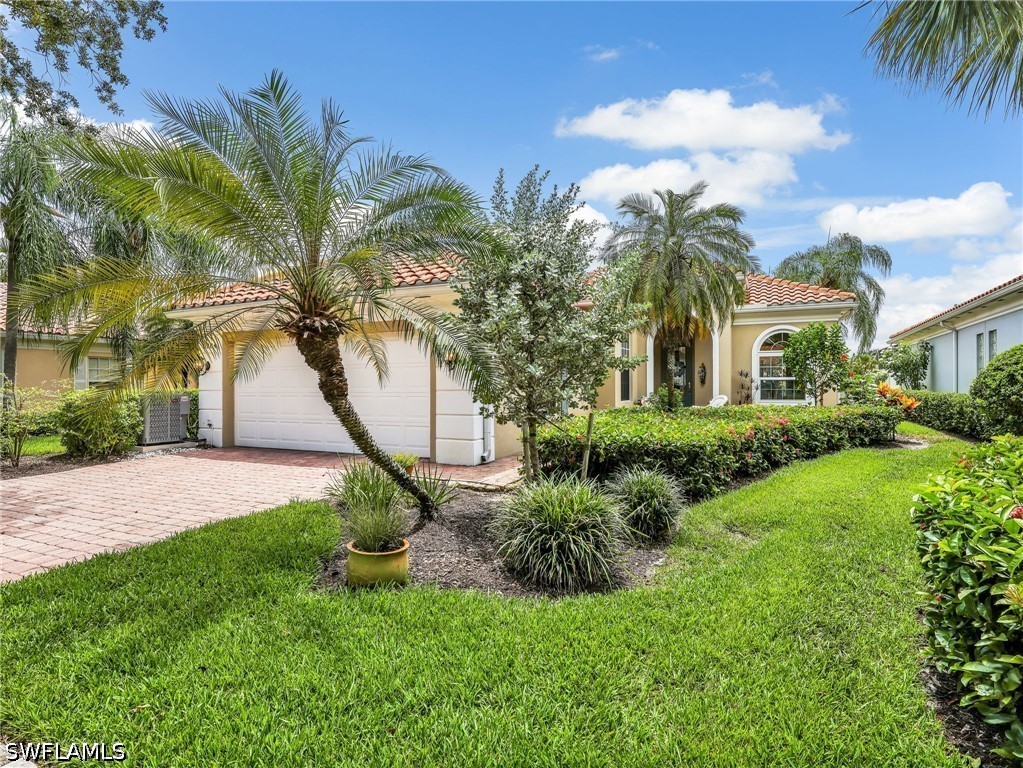 3 Bed Pool Home for Sale in Island Walk, photo 3