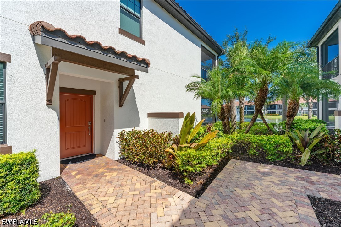 3 Bed Waterfront Home for Sale in Naples, photo 3