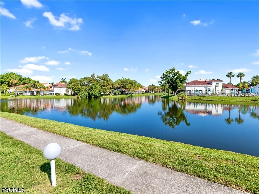 2 Bed Condominium for Sale in Cardinal Cove, photo 3