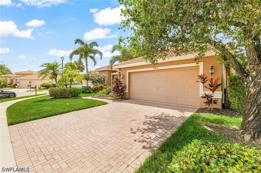 3 Bed Waterfront Home for Sale in Naples, photo 3