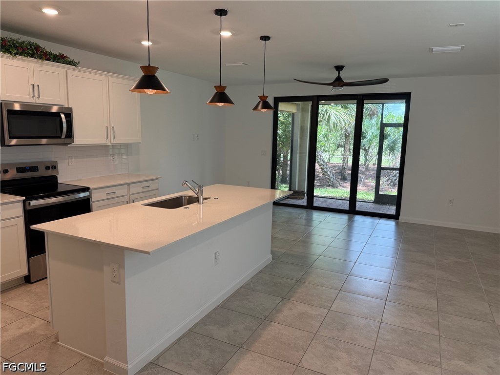 3 Bed Townhouse for Sale in Cape Coral, photo 3