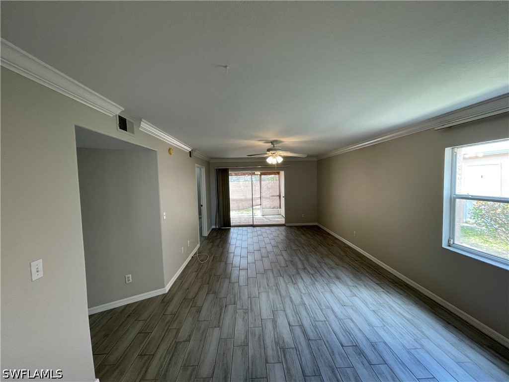 2 Bed Condominium for Sale in Morton Grove, photo 3