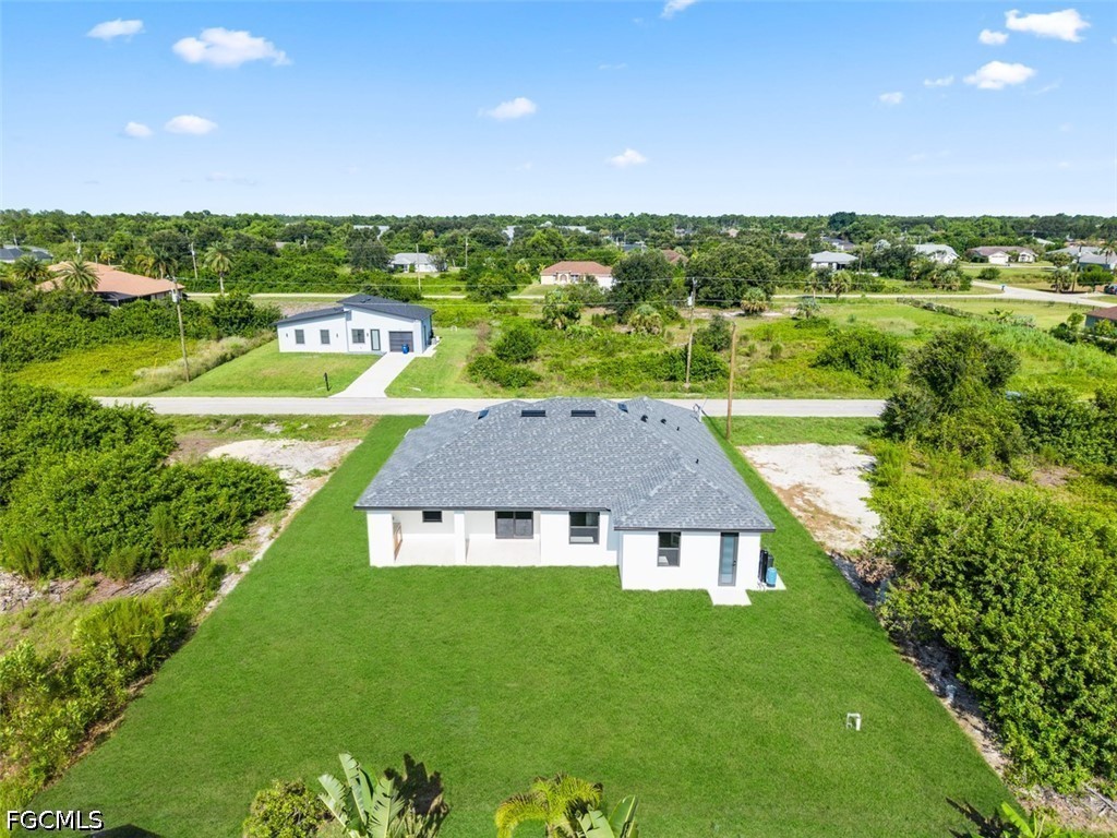 3 Bed SingleFamilyResidence for Sale in Lehigh Acres, photo 3