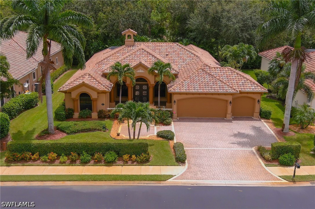 3 Bed Pool Home for Sale in Briarwood, photo 3