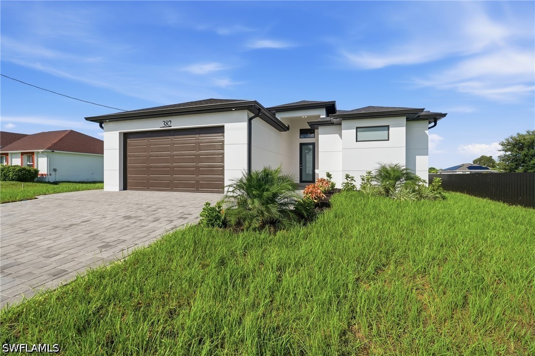 4 Bed Waterfront Home for Sale in Lehigh Acres, photo 3