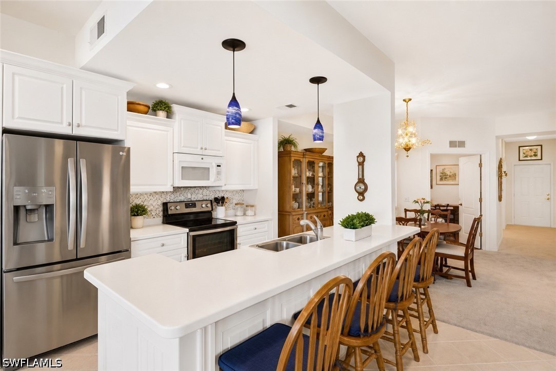 2 Bed Waterfront Home for Sale in Naples, photo 3
