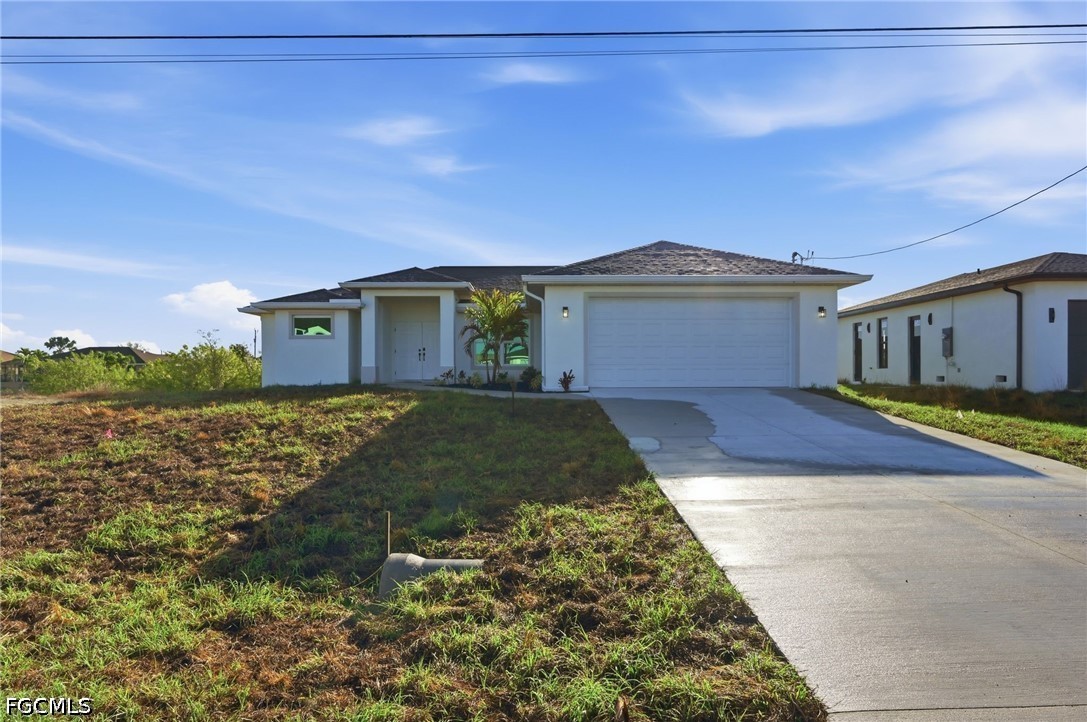 3 Bed Waterfront Home for Sale in Cape Coral, photo 3
