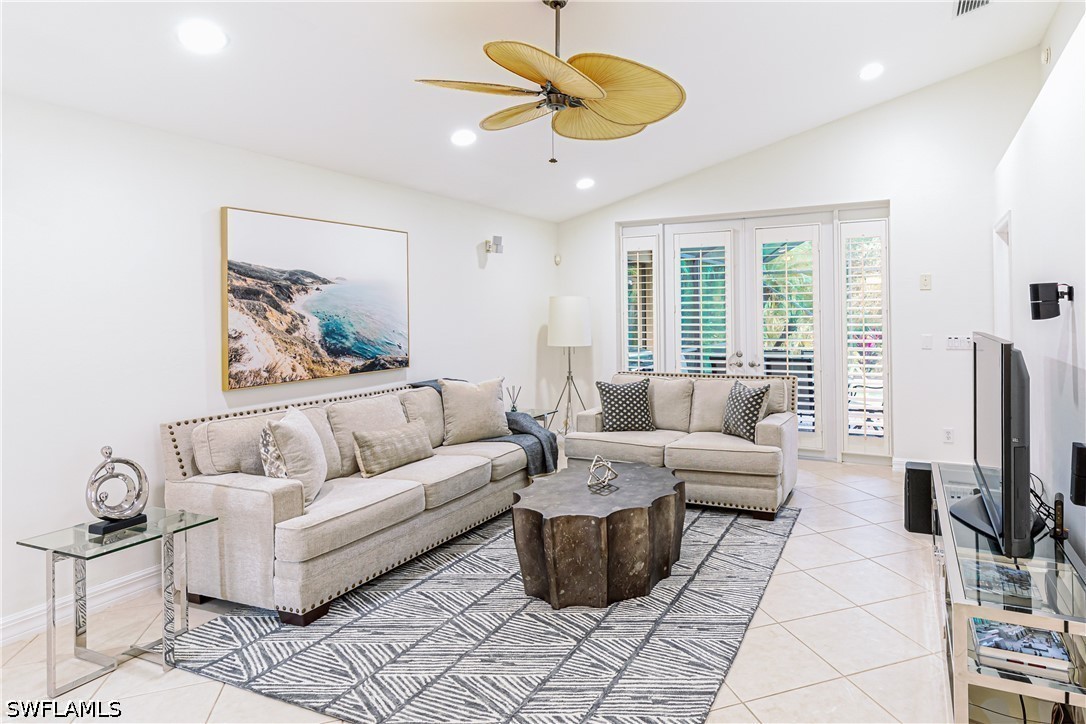 3 Bed Pool Home for Sale in Saturnia Lakes, photo 3