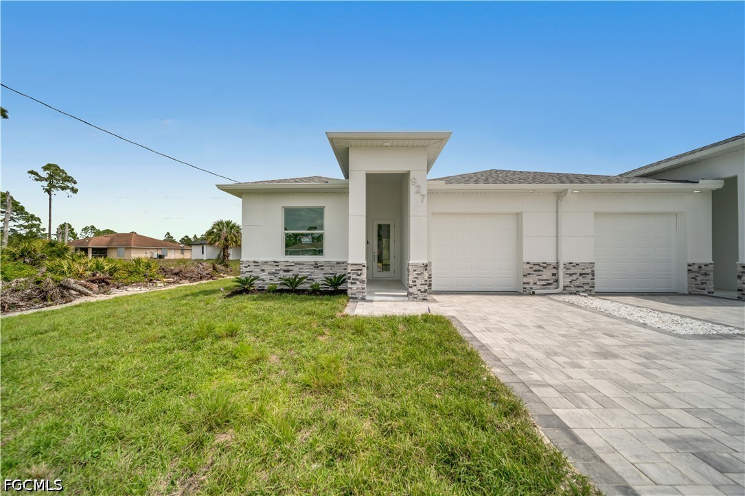 6 Bed Duplex for Sale in Lehigh Acres, photo 3