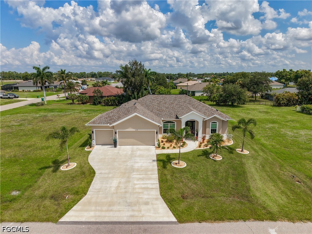3 Bed Pool Home for Sale in Punta Gorda, photo 3
