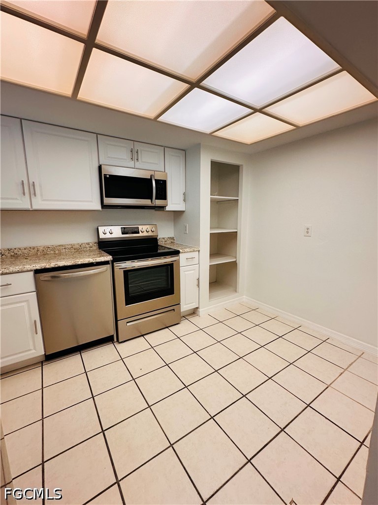 2 Bed Condominium for Sale in Cape Coral, photo 3