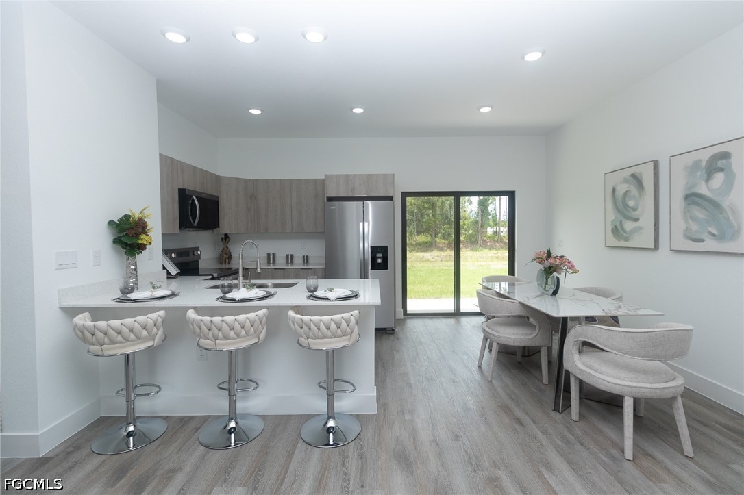 3 Bed SingleFamilyResidence for Sale in Port Labelle, photo 3