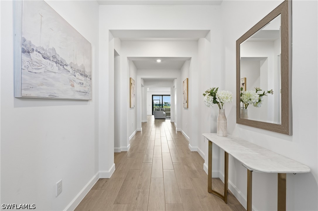 4 Bed SingleFamilyResidence for Sale in Estero, photo 3