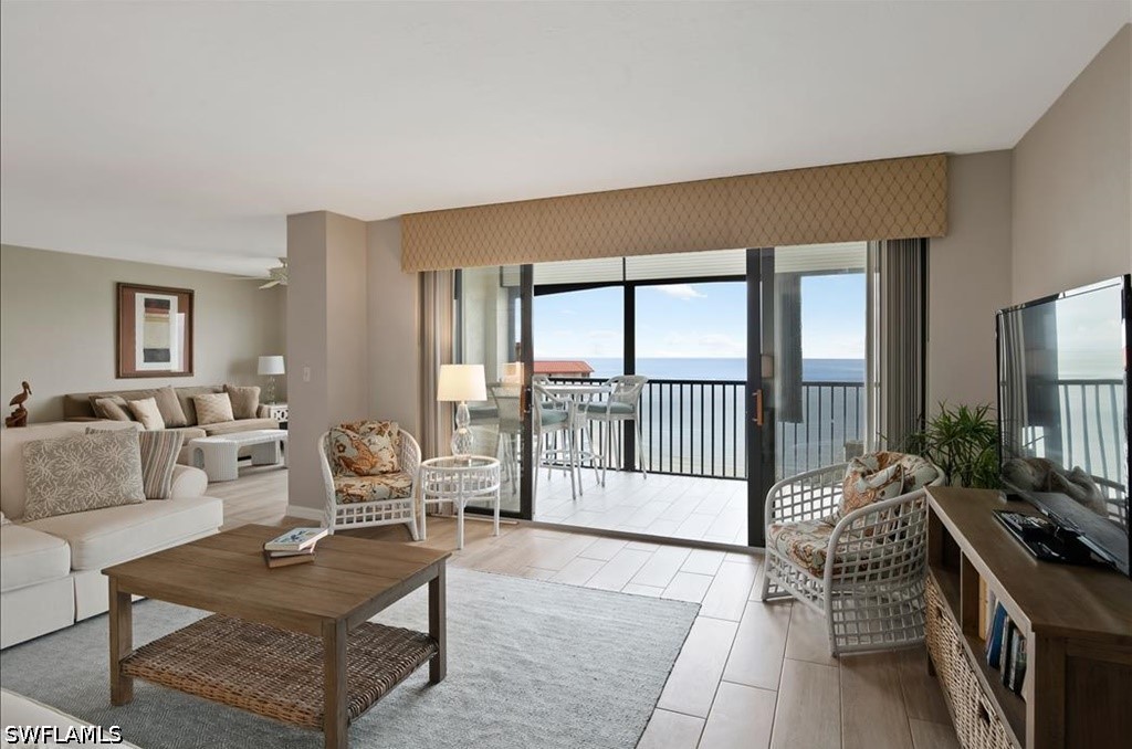 2 Bed Waterfront Home for Sale in Naples, photo 3