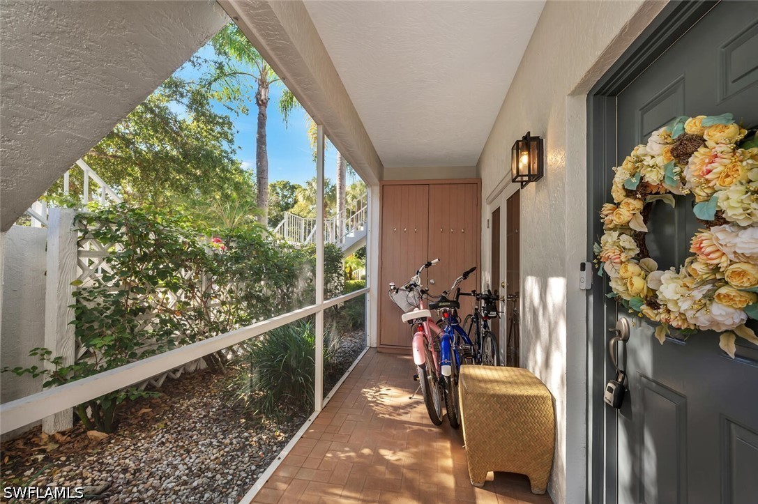 2 Bed Waterfront Home for Sale in Naples, photo 3