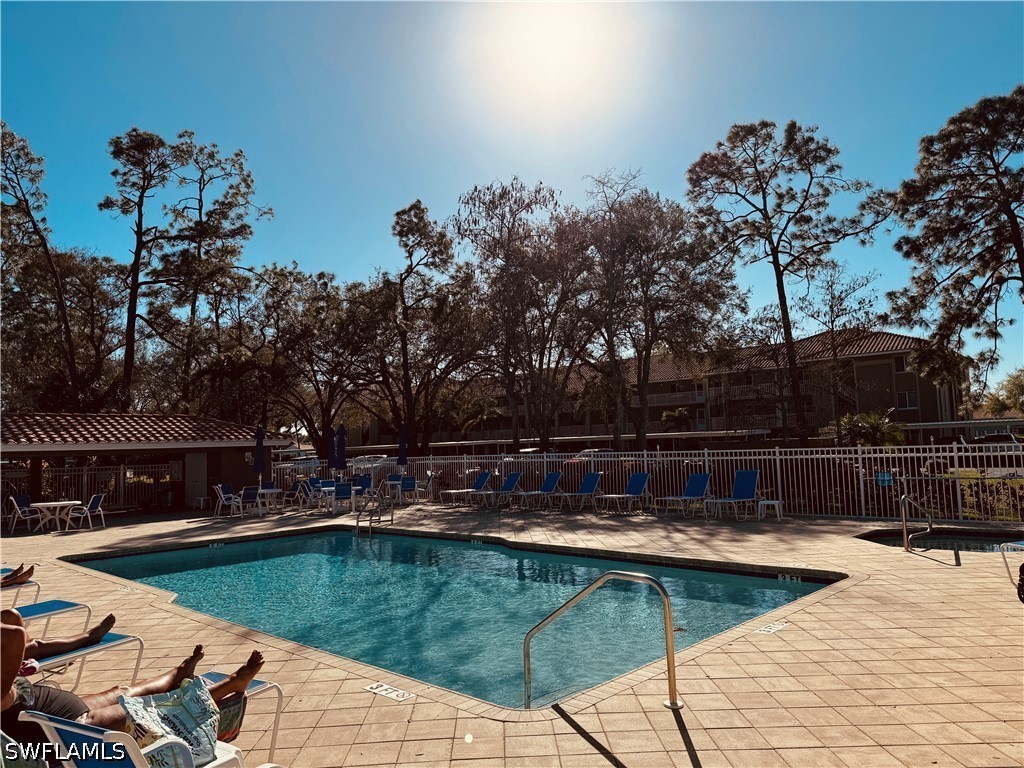 2 Bed Condominium for Sale in Bloomfield Ridge, photo 3