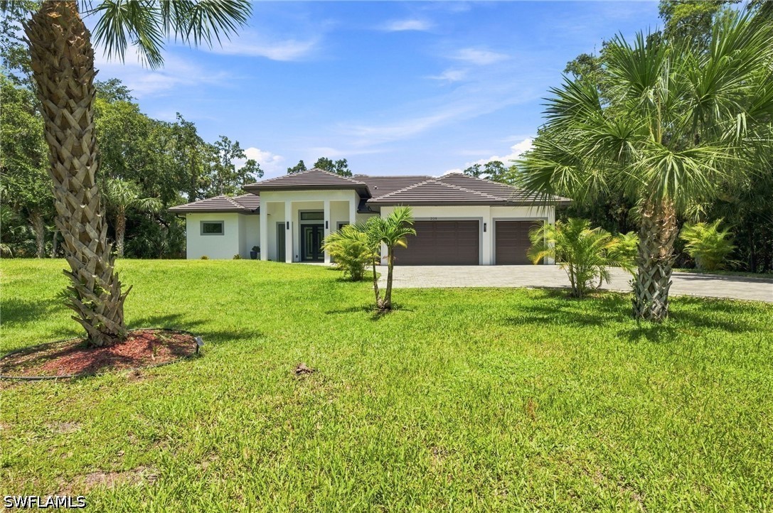 4 Bed SingleFamilyResidence for Sale in Naples, photo 3