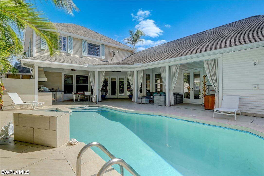 5 Bed Pool Home for Sale in Olde Naples, photo 3