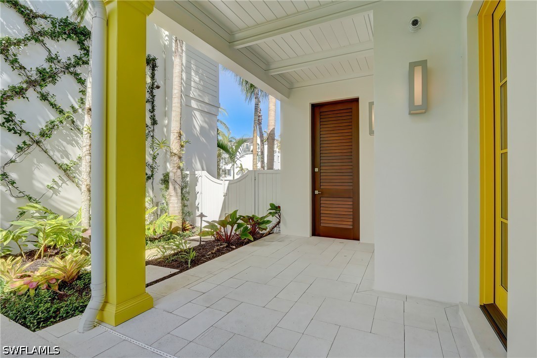 4 Bed Pool Home for Sale in Olde Naples, photo 3