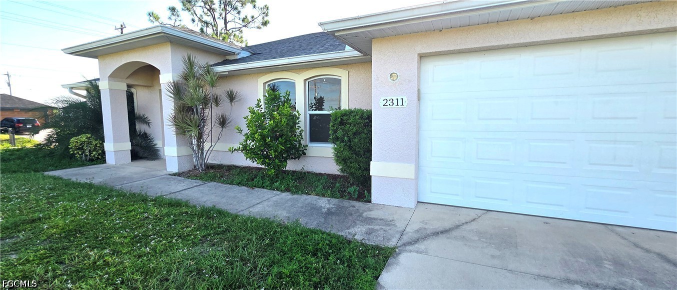 3 Bed SingleFamilyResidence for Sale in Cape Coral, photo 3