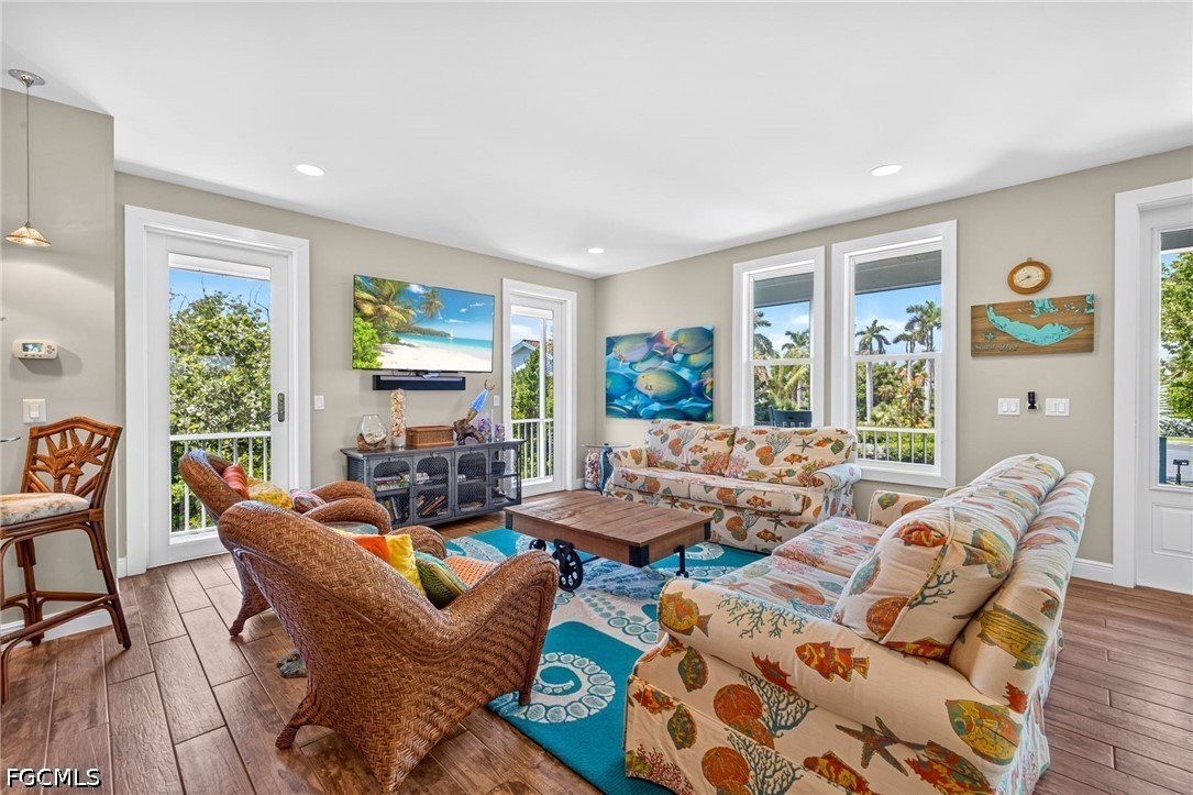 5 Bed SingleFamilyResidence for Sale in Butterknife, photo 3