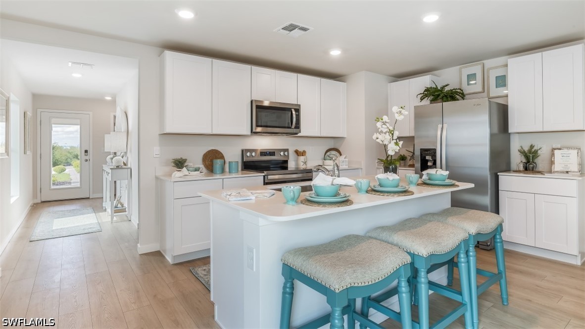 3 Bed SingleFamilyResidence for Sale in Bentley Crossing, photo 3