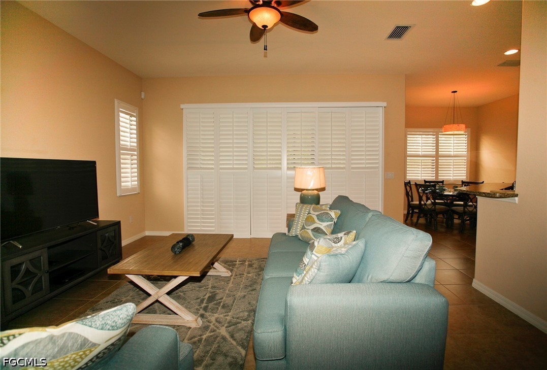 2 Bed Attached for Sale in Paseo, photo 3